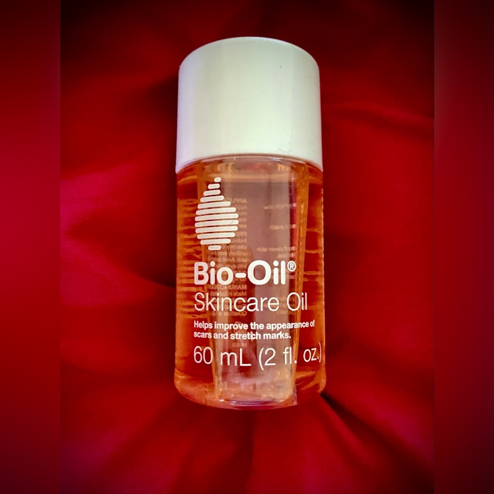 Bio-Oil Skincare Oil For Scars, Stretch Marks, Uneven Skin Tone & More! (2 oz)